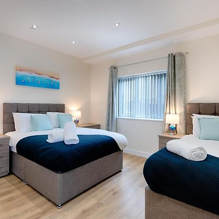 Eaton House 2 - Tv In Every Bedroom! Swansea Exterior photo