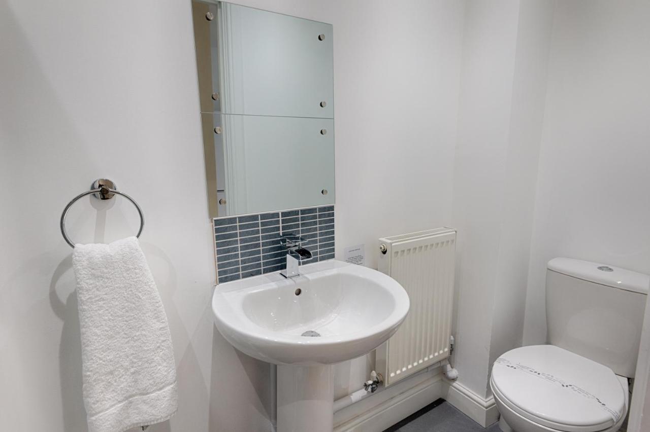 Eaton House 2 - Tv In Every Bedroom! Swansea Exterior photo