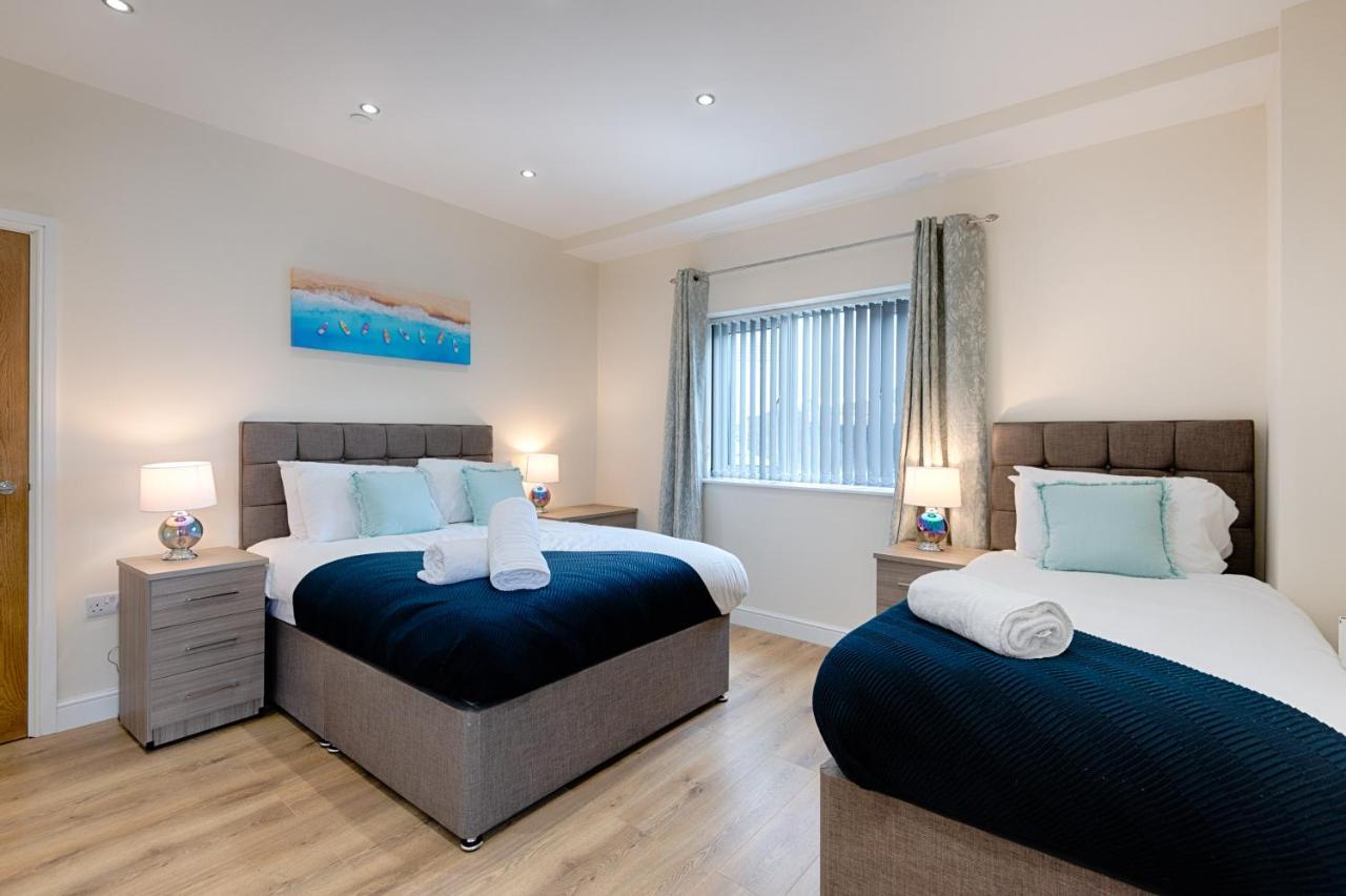 Eaton House 2 - Tv In Every Bedroom! Swansea Exterior photo