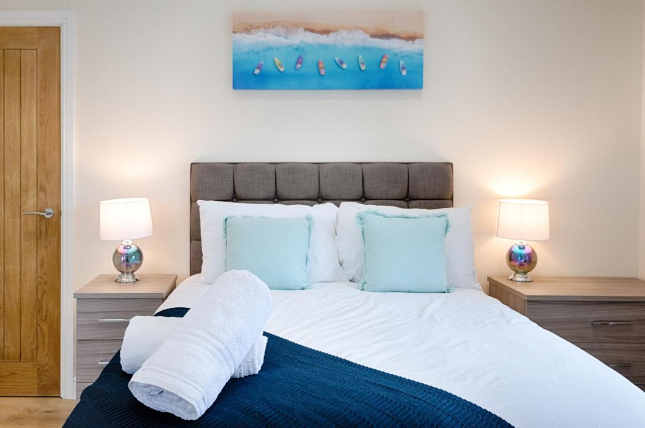 Eaton House 2 - Tv In Every Bedroom! Swansea Exterior photo