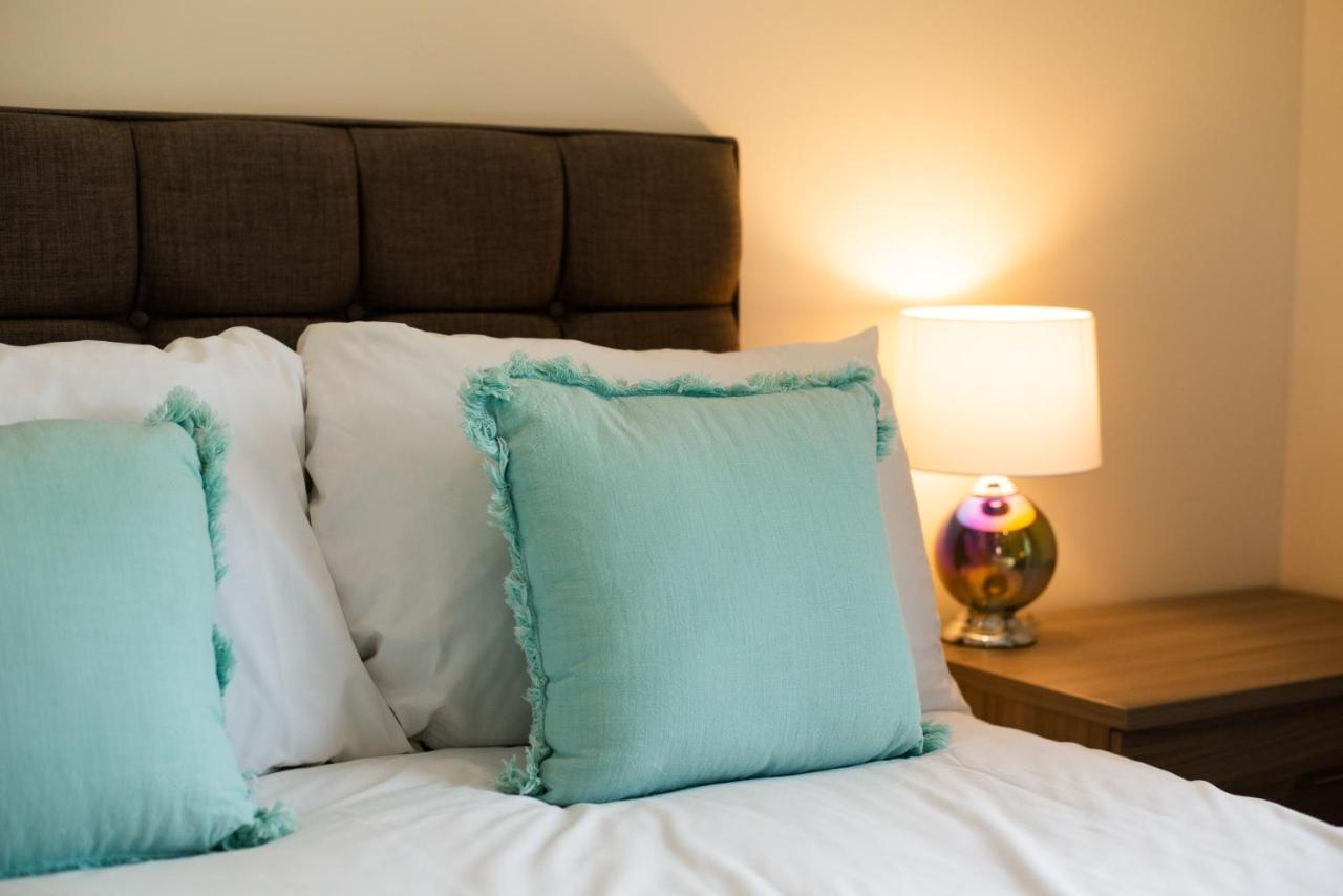 Eaton House 2 - Tv In Every Bedroom! Swansea Exterior photo